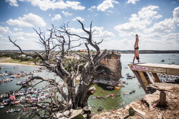 Red Bull Cliff Diving_Texas_Picture_04 cliff diving
