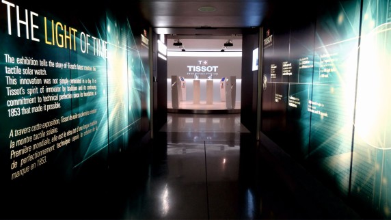 Tissot_Ausstellung The Light of Time_Cité du Temps_1