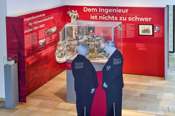 74003_Foyer-Ausstellung © Deutsches Uhrenmuseum Glashütte, Fotograf Holm Helis