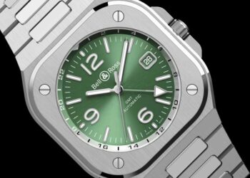 Bell & Ross BR-05 GMT Green Steel
