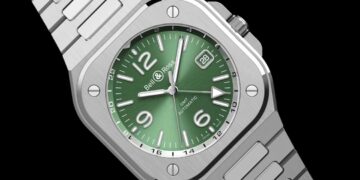 Bell & Ross BR-05 GMT Green Steel